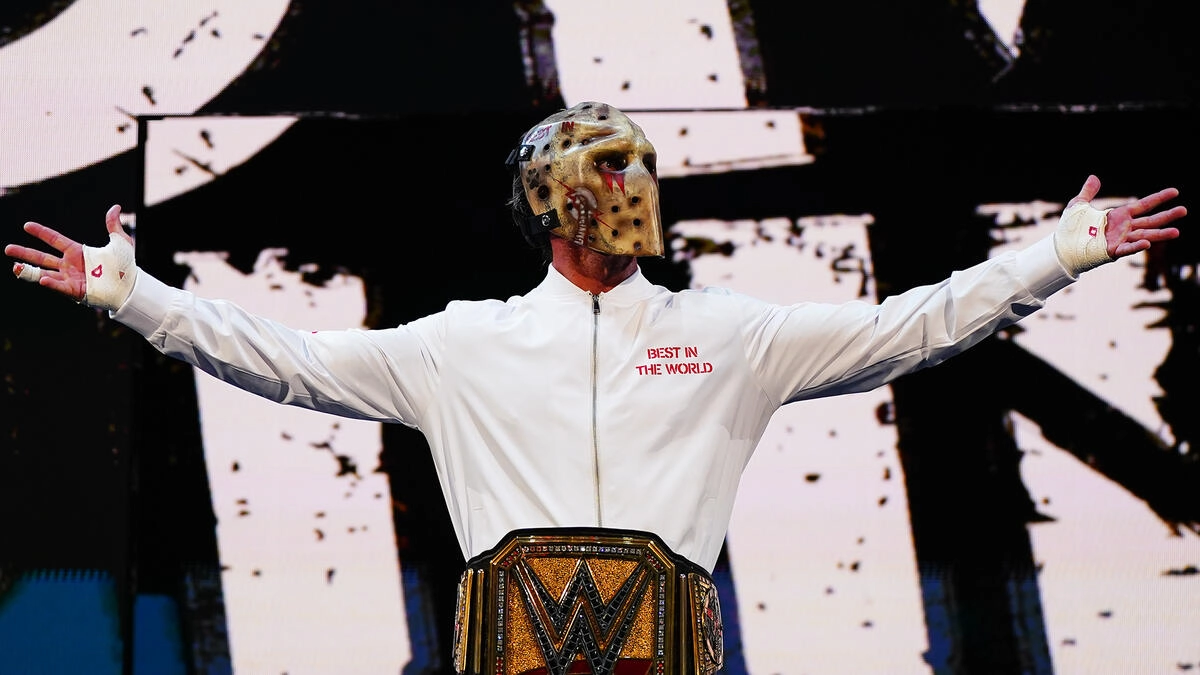 Стало известно, кто создал специальную маску CM Punk для SmackDown. Также была указана личная деталь, касающаяся этой маски.