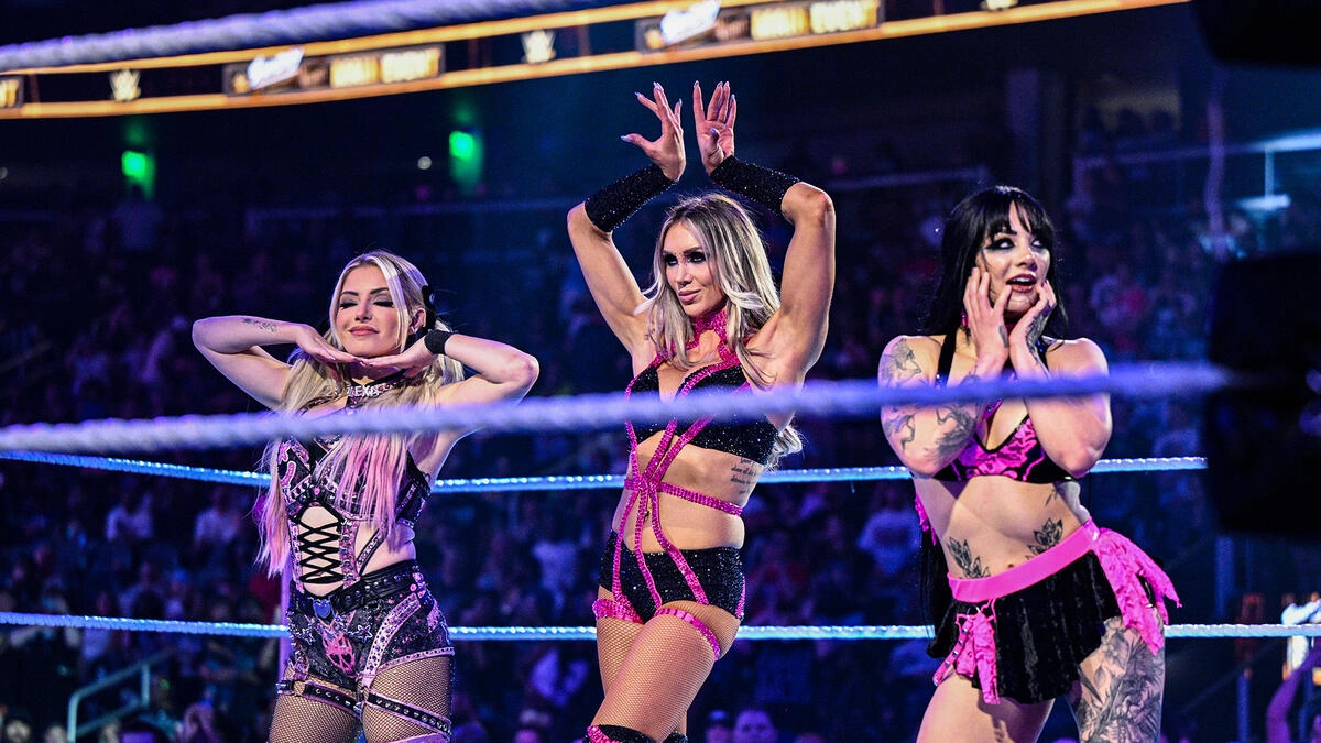 WWE во время выхода Татум Пэксли случайно показала графику бывшей звезды